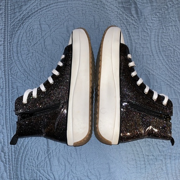 STEVE MADDEN WINNONA PLATFORM HIGH-TOP SNEAKER - KIDS' size 2 - Picture 6 of 10